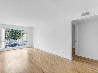 15603 Parthenia St APT 101, North Hills, CA 91343