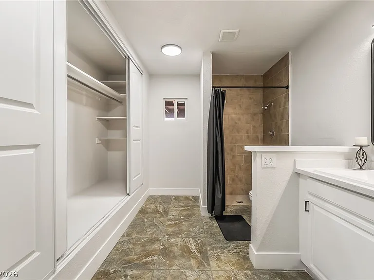 28 Hansen St — Photo 11