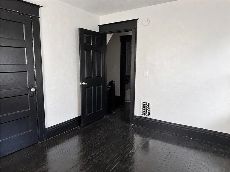 50 Winterroth St — Photo 10