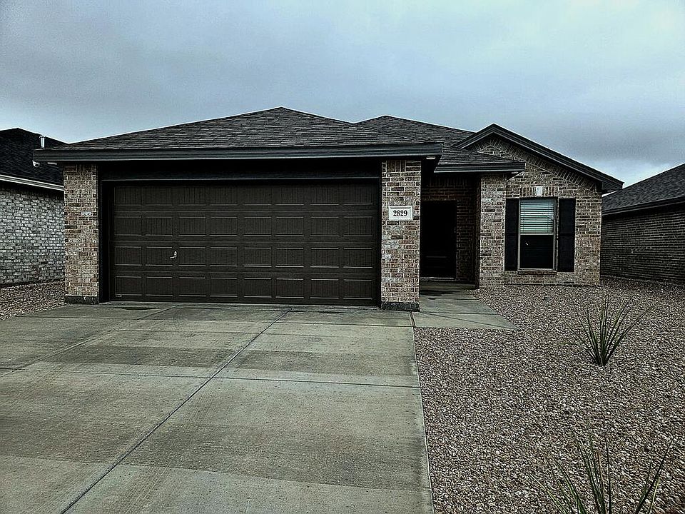 1st image of 2829 Oleander Way