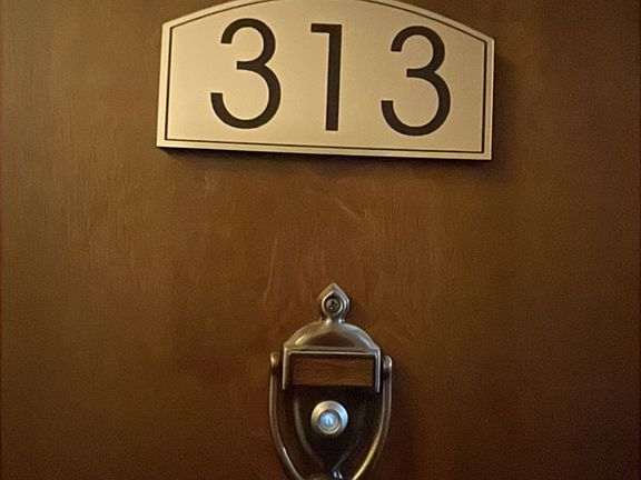 2nd image of 5347 N College Ave APT 313