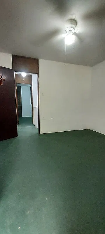 2 bed, 1.5 bath, 100 sqft, $700 — Photo 4