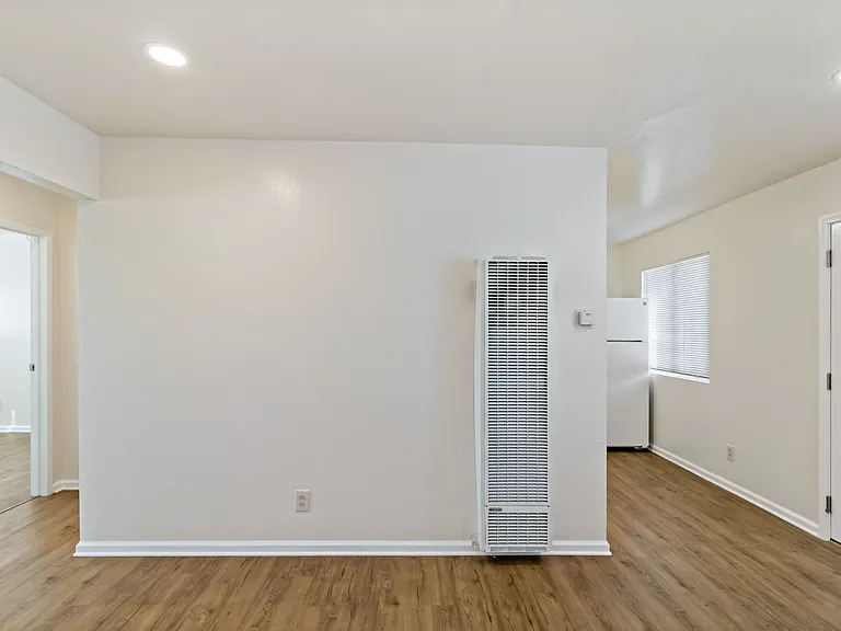2409 Standard Ave #7 — Photo 7