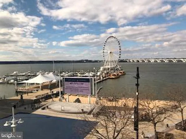 147 Waterfront St Unit 201, Oxon Hill, MD 20745