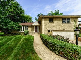 6629 N Ionia Ave, Lincolnwood, IL 60712