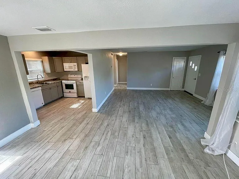 1277 Seminole St — Photo 23