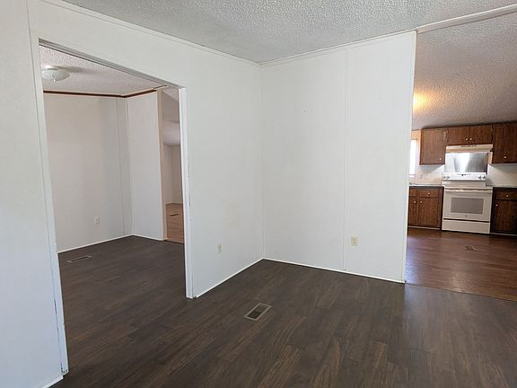 2nd image of 800 Wall Rd
