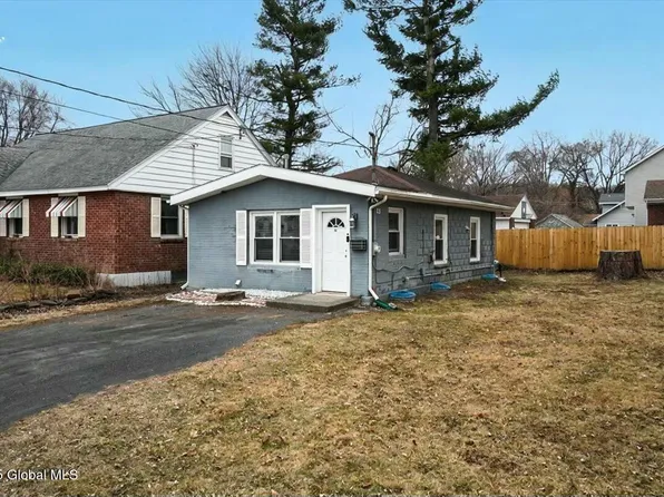 25 Hampton Avenue, Rensselaer, NY 12144