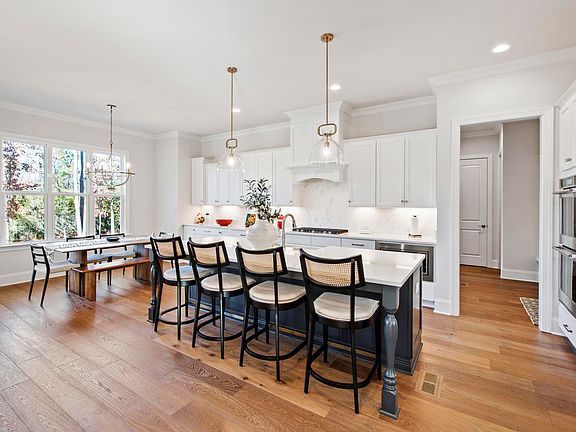 3rd image of 4104 Green Chase Way