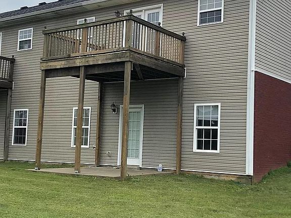 3rd image of 123 Twin Lakes Dr
