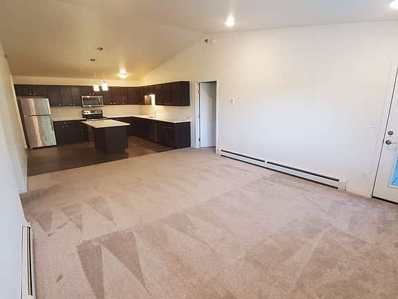 5th image of 899 Barrett St N #302