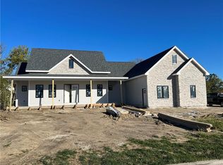 775 Century Cir, Waukee, IA 50263