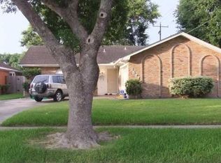 3827 Belgrade Dr, Houston, TX 77045