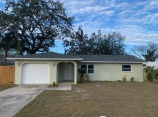 5425 Winewood Dr, Sarasota, FL 34232