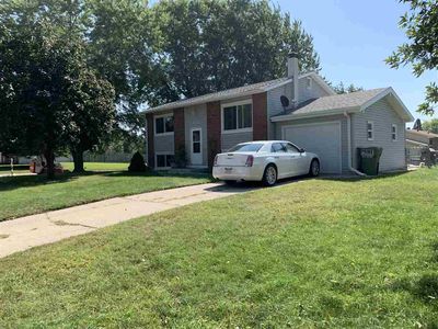 102 Broadmoor Dr, Norfolk, NE, 68701