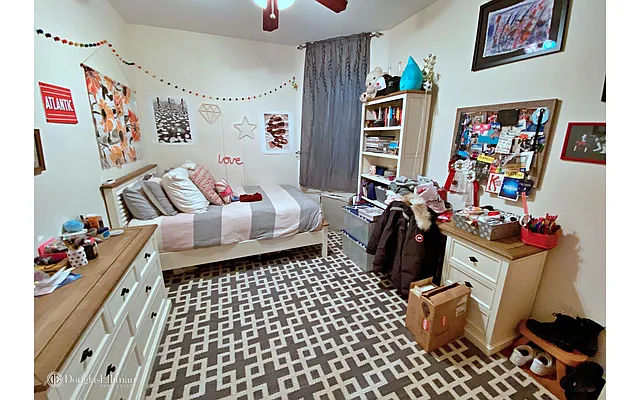 Rented by Douglas Elliman | media 35