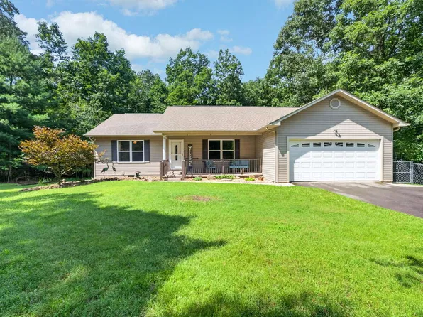 7 Coyote Ct, Crossville, TN 38572