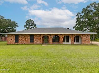 1020 Alexander Rd, Saint Martinville, LA 70582