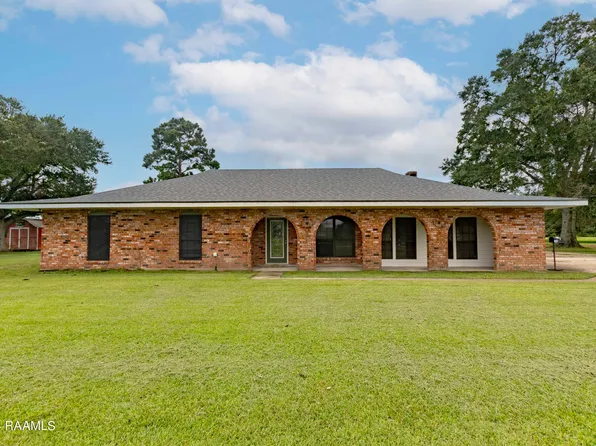 1020 Alexander Rd, Saint Martinville, LA 70582