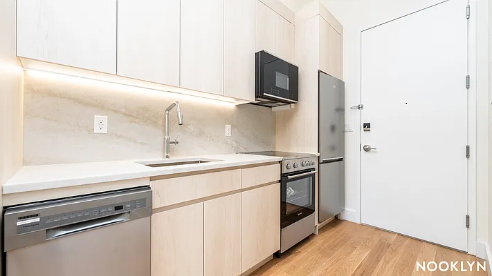 Rented by Nooklyn NYC LLC | media 4