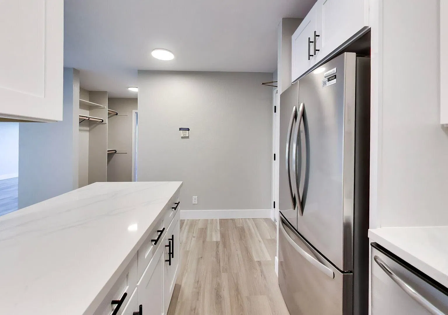 1016 Continentals Way — Photo 4