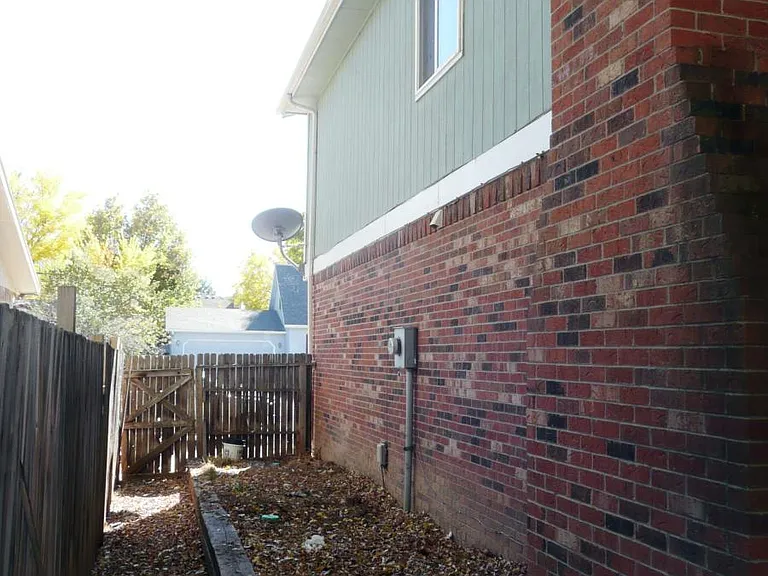 1724 Hull St — Photo 22