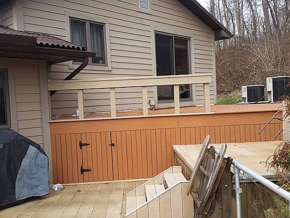4th image of 1035 Seneca Ln