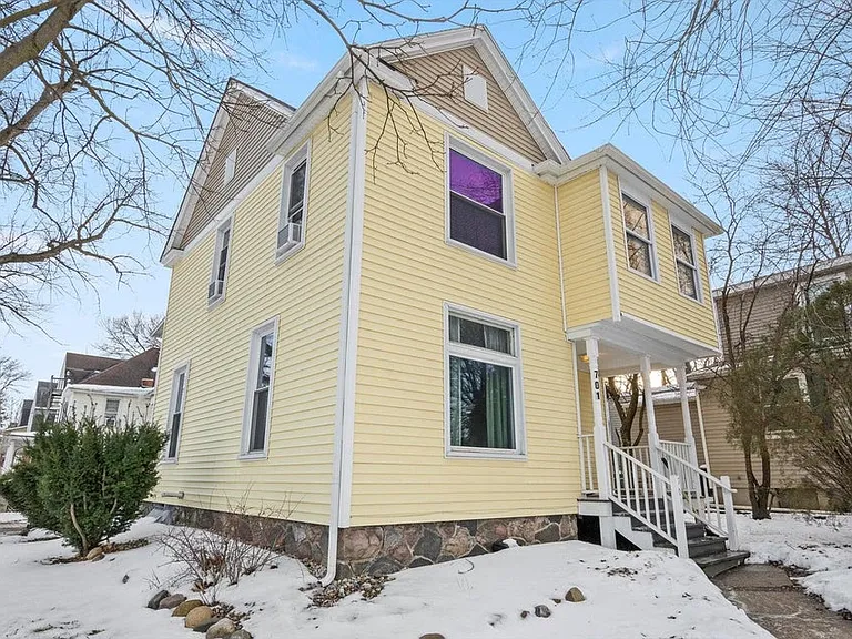 701 Washtenaw Ave #1 — Photo 2