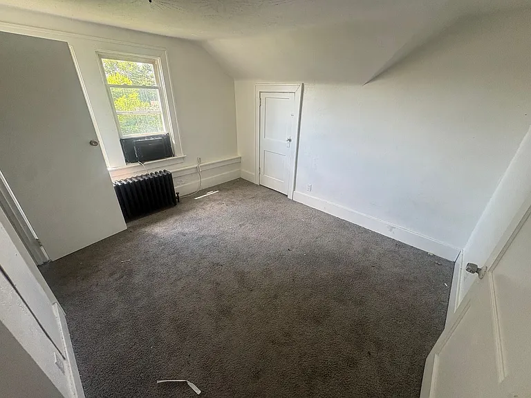 726 Large Ave — Photo 18