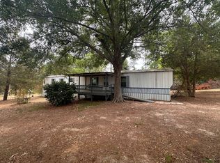 296 Clay Cir, Baxley, GA 31513