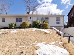 49 Benz St, Springfield, MA 01118