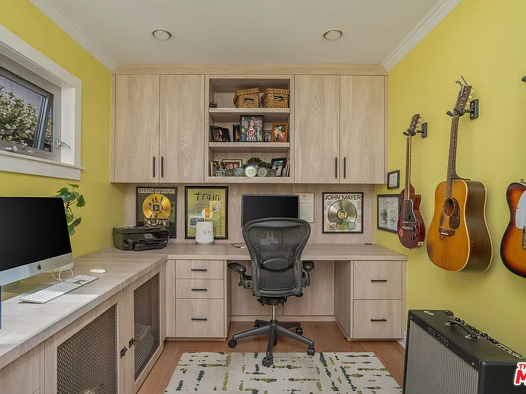 4203 Babcock Ave — Photo 31