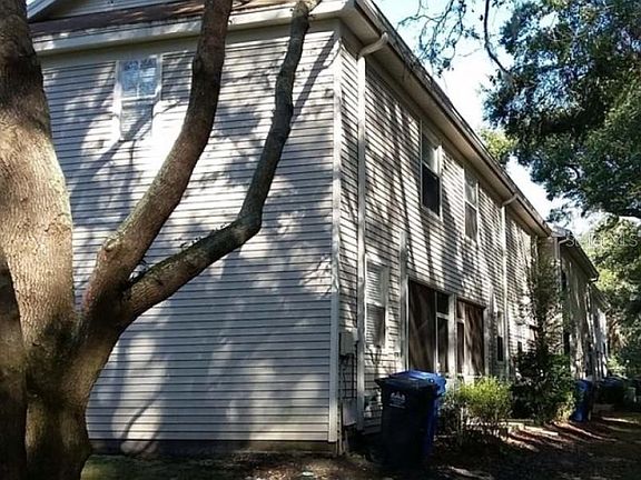 2nd image of 2225 Golden Oak Ln