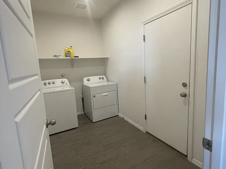 4839 Blackburn Rd NE — Photo 10