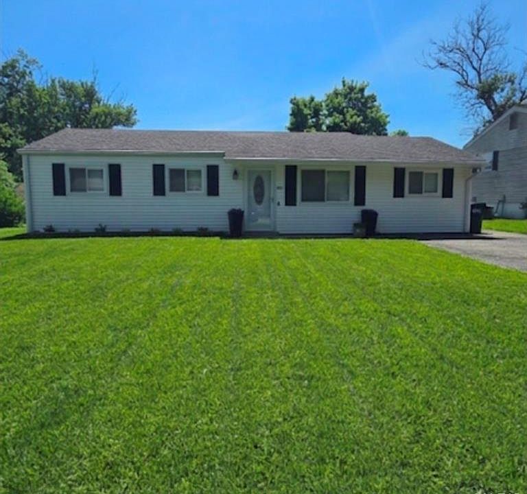 1st image of 602 Butler Dr