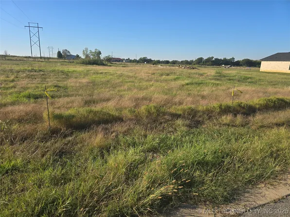 Grace Ln, Calera, OK 74730