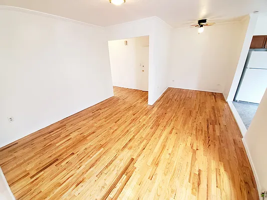 Rented by Metro Garden Realty NYC | media 3