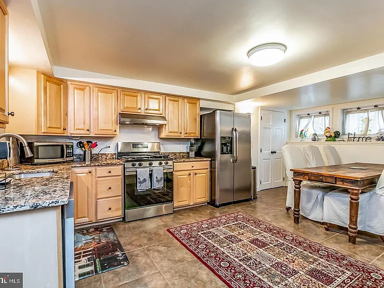 335 Drew St #1 — Photo 6