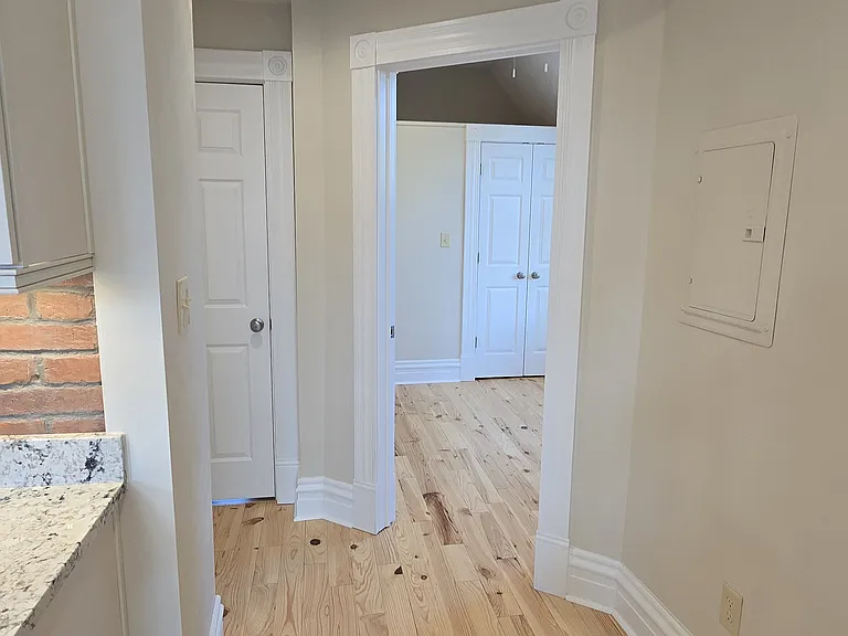 208 Center Ave #2 — Photo 21