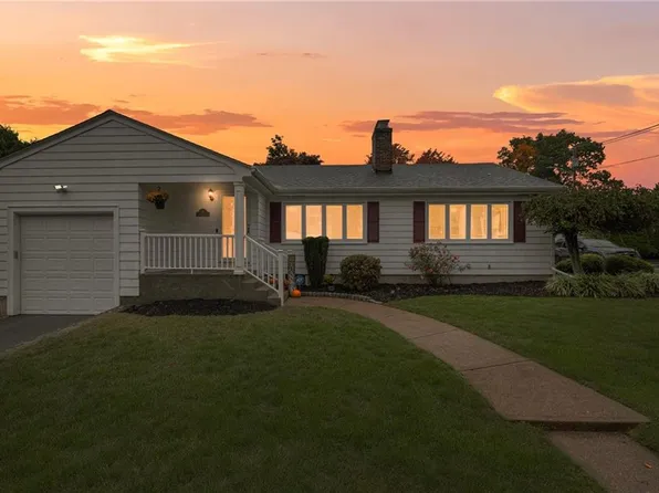 39 Towanda Dr, North Providence, RI 02911