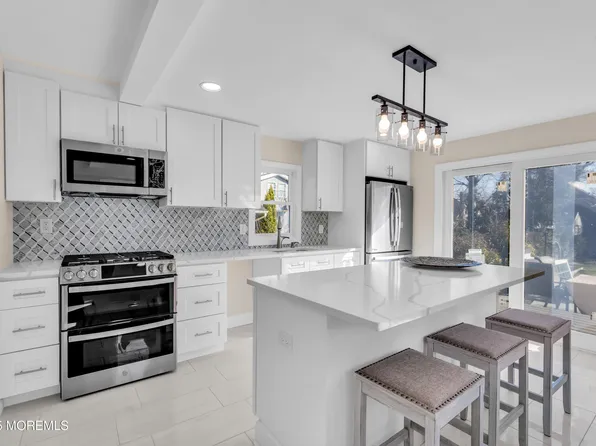 814 Dunlewy St, Asbury Park, NJ 07712