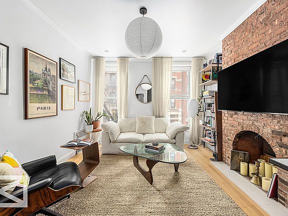 2nd image of 234 W 20th St APT 2A