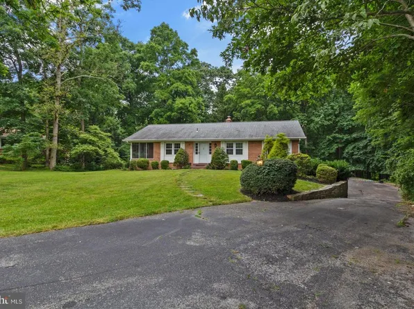 14908 Claude Ln, Silver Spring, MD 20905
