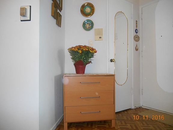 3rd image of 6125 N Winchester Ave APT 3A