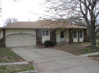 1117 E Rosebrier St, Springfield, MO 65807