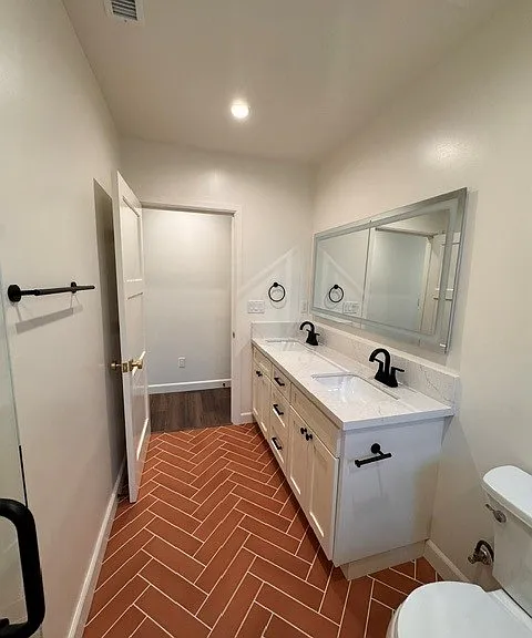 1351 Virginia Ave — Photo 22