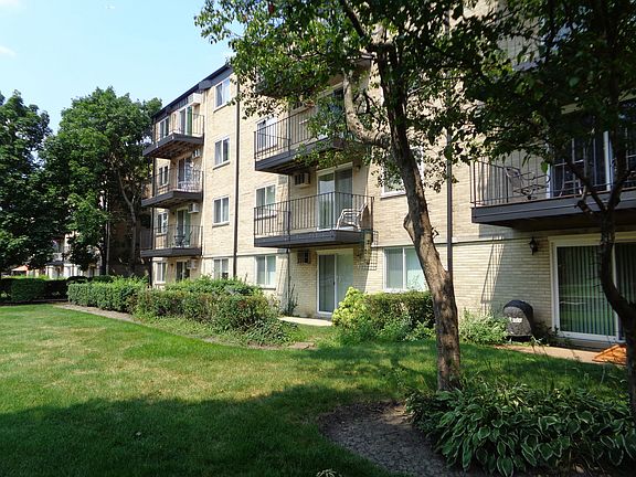 5th image of 2420 E Brandenberry Ct APT 4E