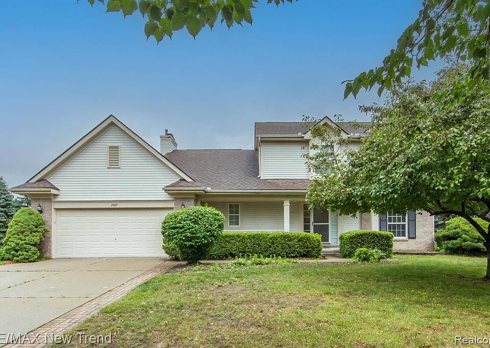 2937 Remington Oaks, West Bloomfield, MI 48324 Zillow