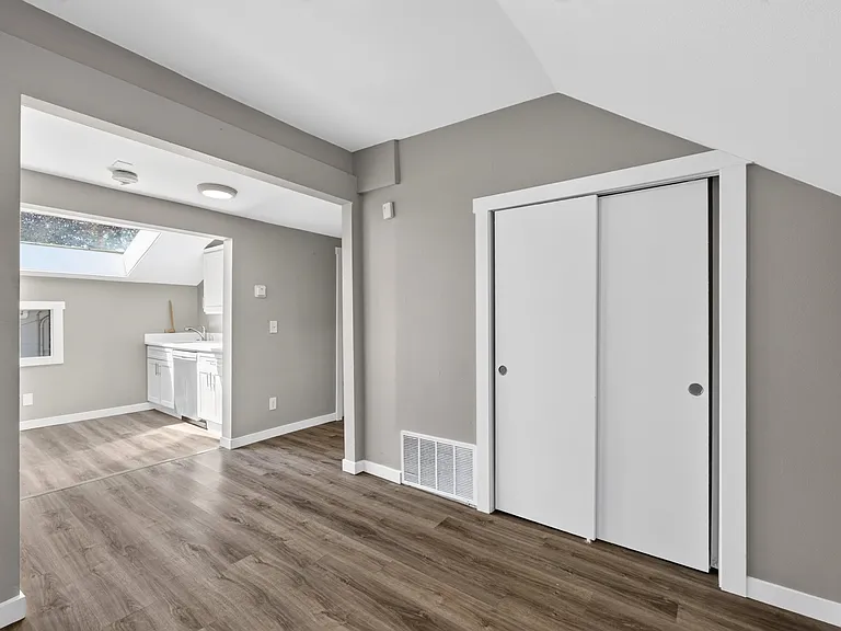 710 S L St #3 — Photo 10