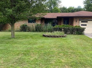 8530 Fox Hollow Dr, Broadview Heights, OH 44147